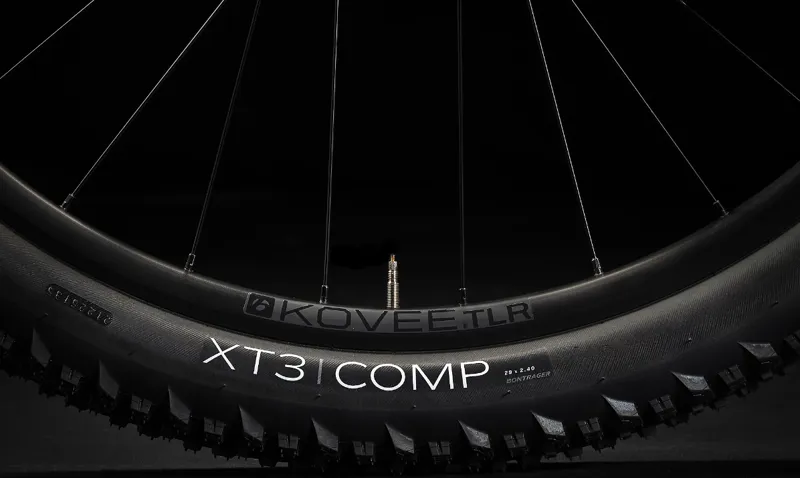 Trek Marlin 6 Gen 3 Hardtail Mountain Bike 2023 in Hex Blue-4